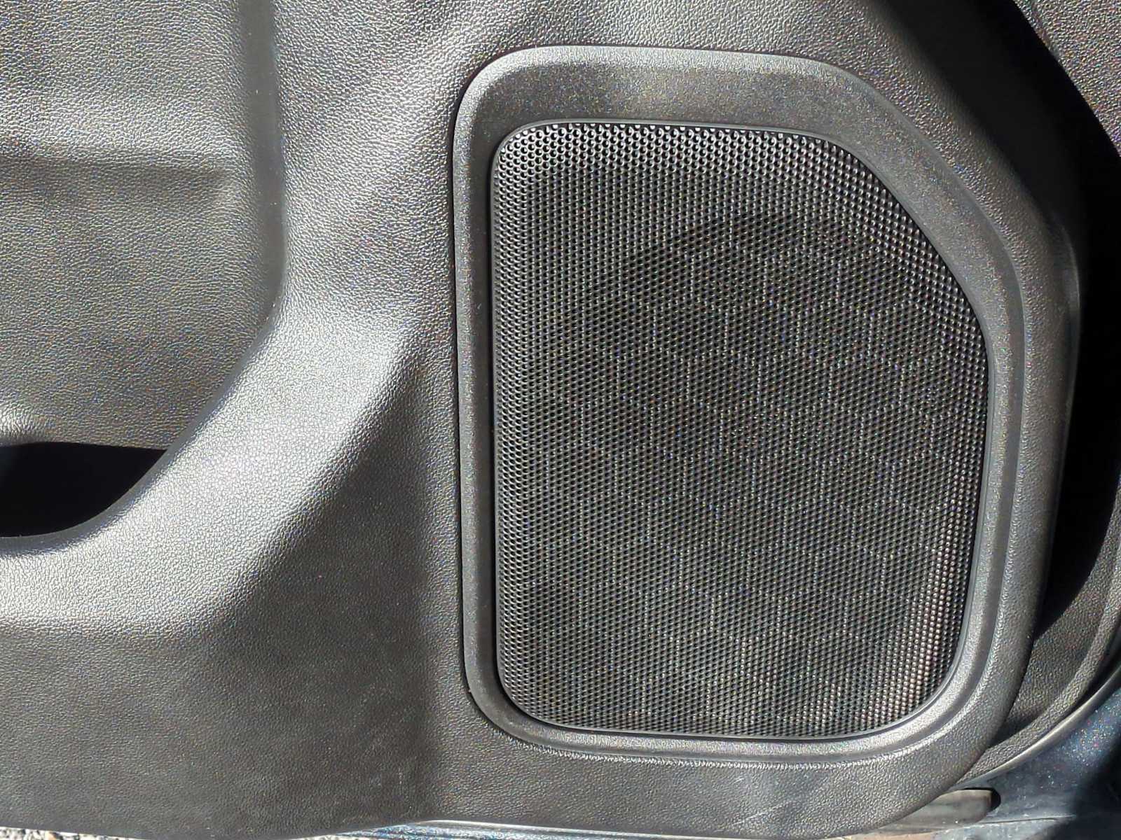 Thumbnail: 2020 Chevrolet Silverado 1500 - 23