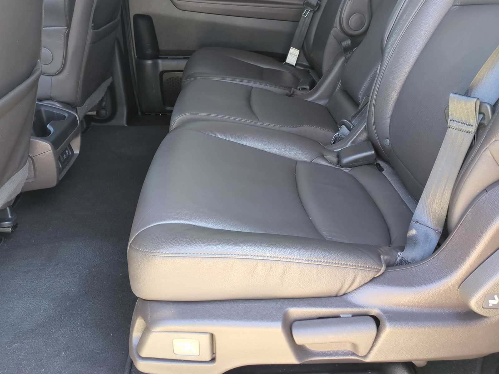 Thumbnail: 2018 Honda Odyssey - 26