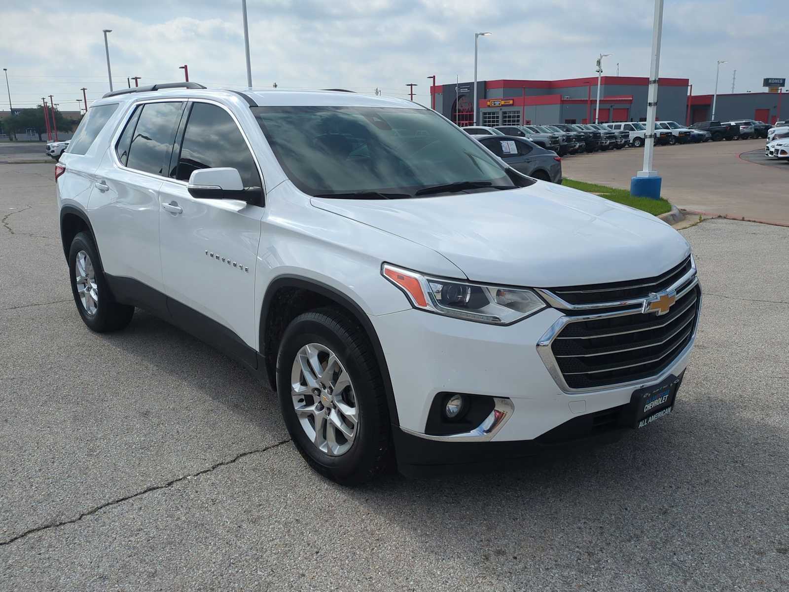 Thumbnail: 2021 Chevrolet Traverse - 2