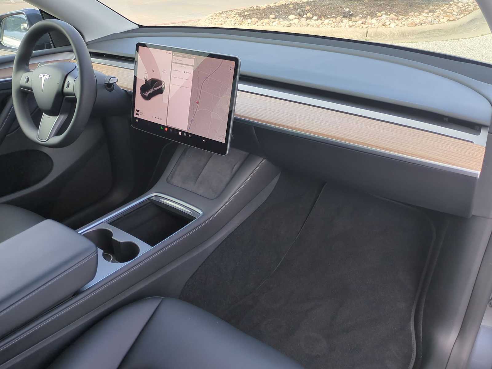 Thumbnail: 2023 Tesla Model Y - 27