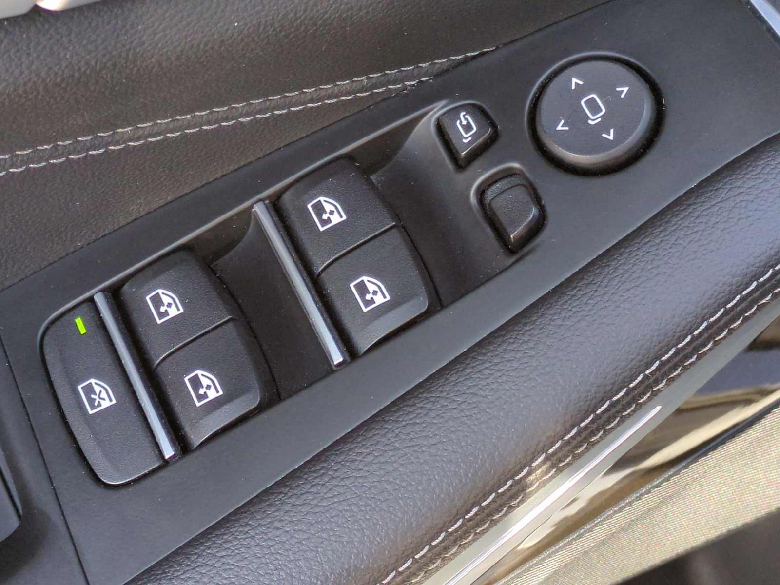 Thumbnail: 2022 BMW X5 - 24