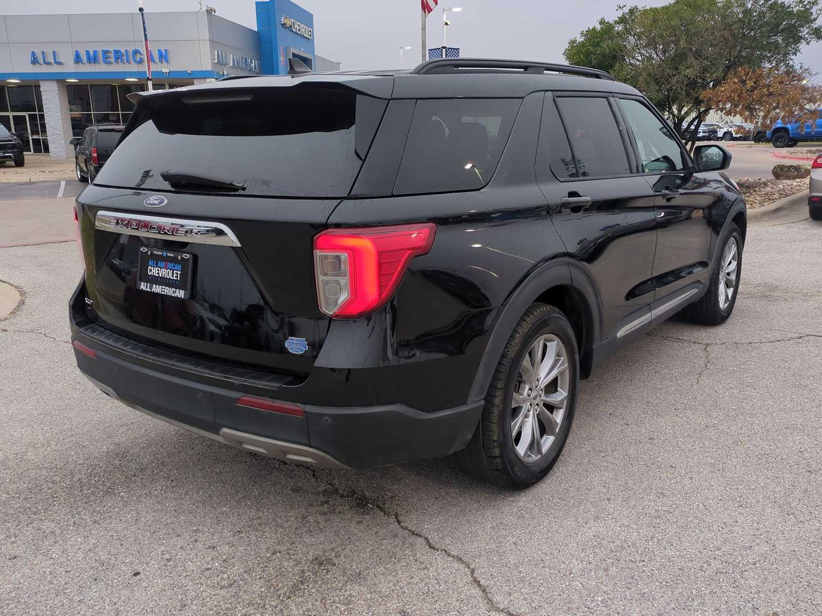 Thumbnail: 2021 Ford Explorer - 8