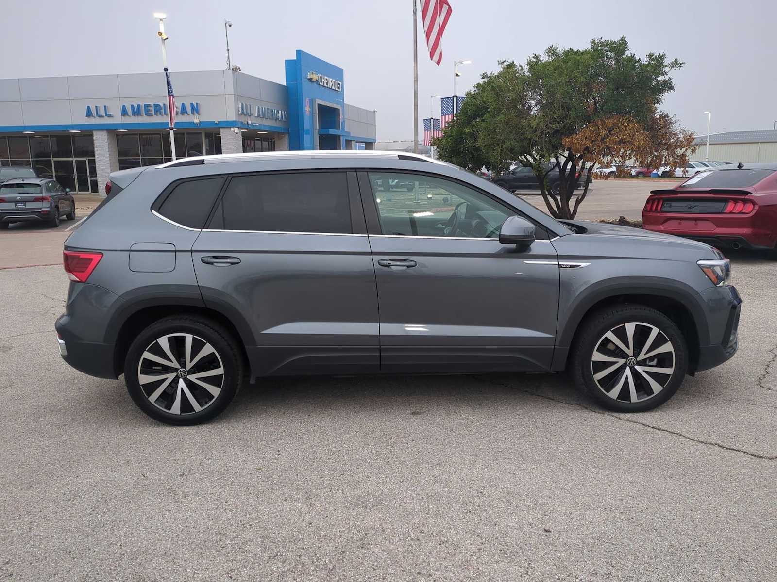 Thumbnail: 2024 Volkswagen Taos - 9