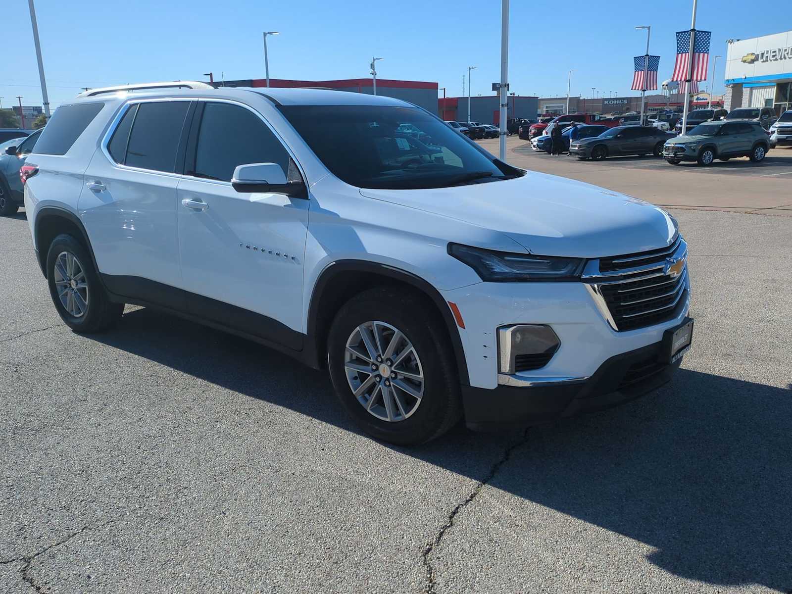 Thumbnail: 2023 Chevrolet Traverse - 2