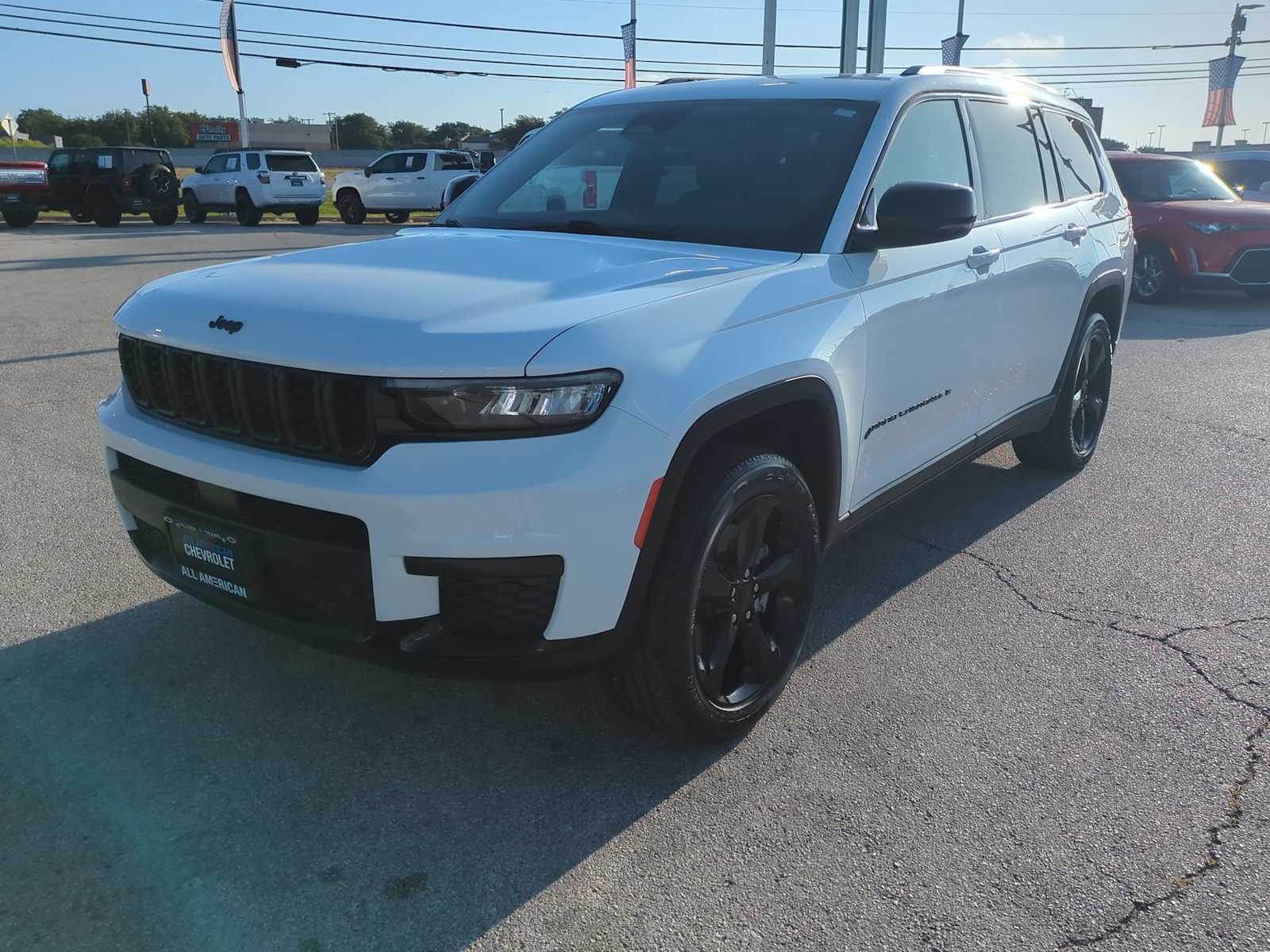 Thumbnail: 2023 Jeep Grand Cherokee L - 4