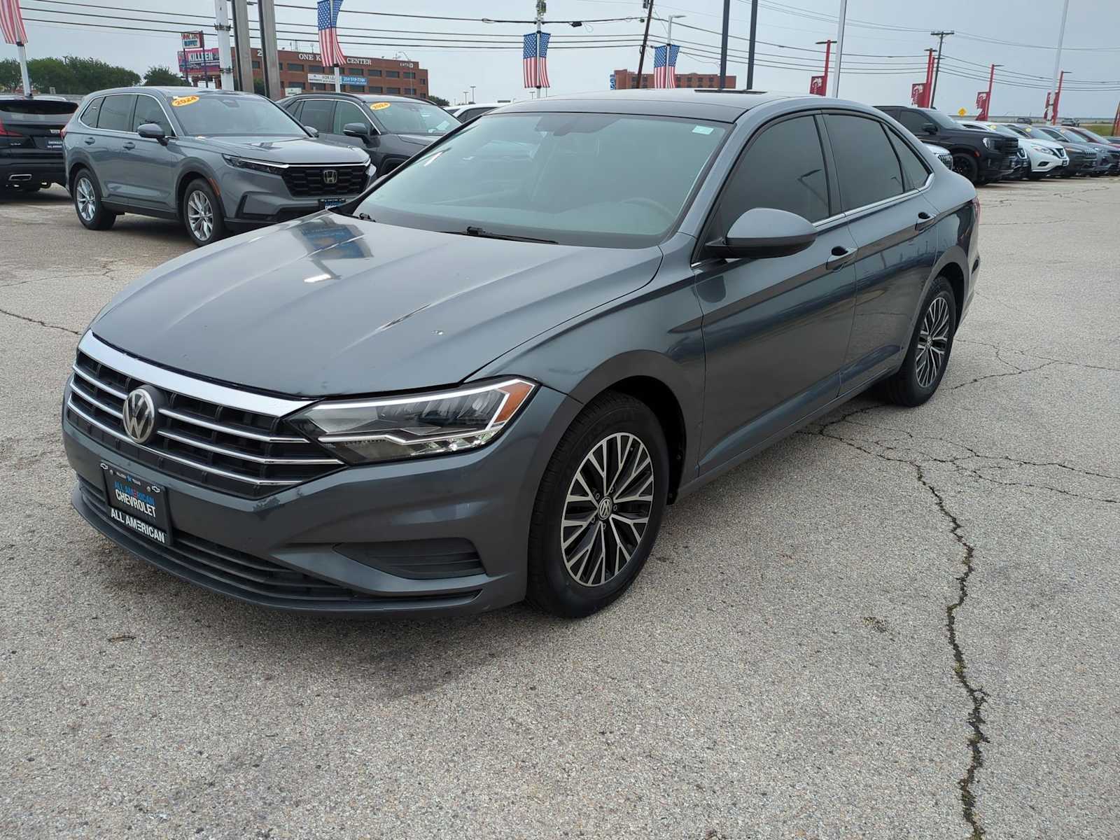 Thumbnail: 2019 Volkswagen Jetta - 4