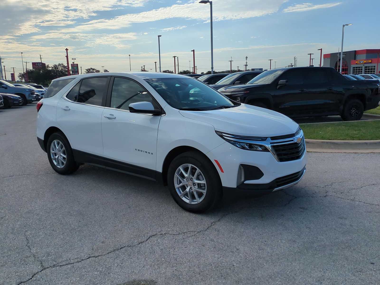 Thumbnail: 2023 Chevrolet Equinox - 2