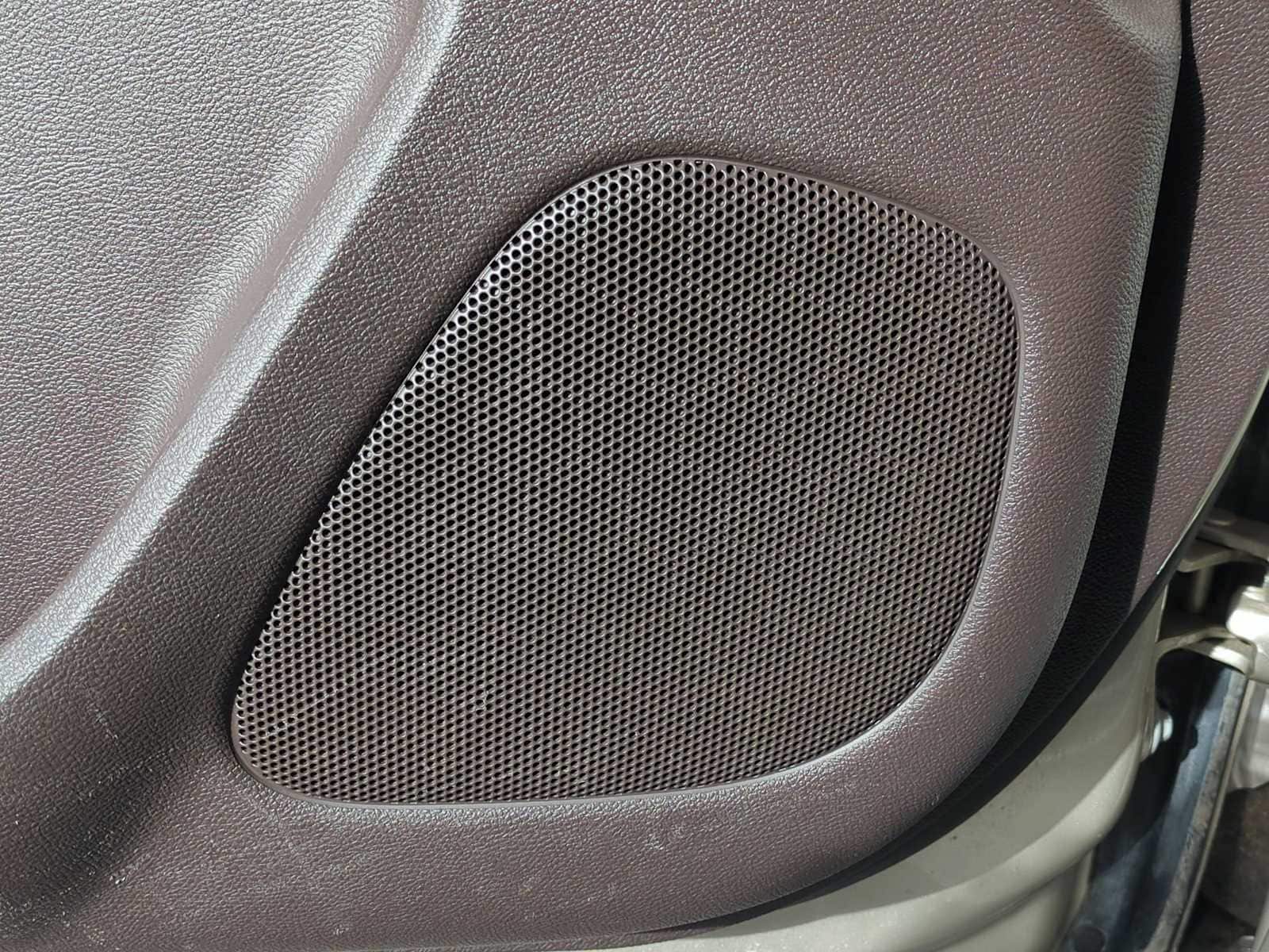 Thumbnail: 2015 Chevrolet Malibu - 21