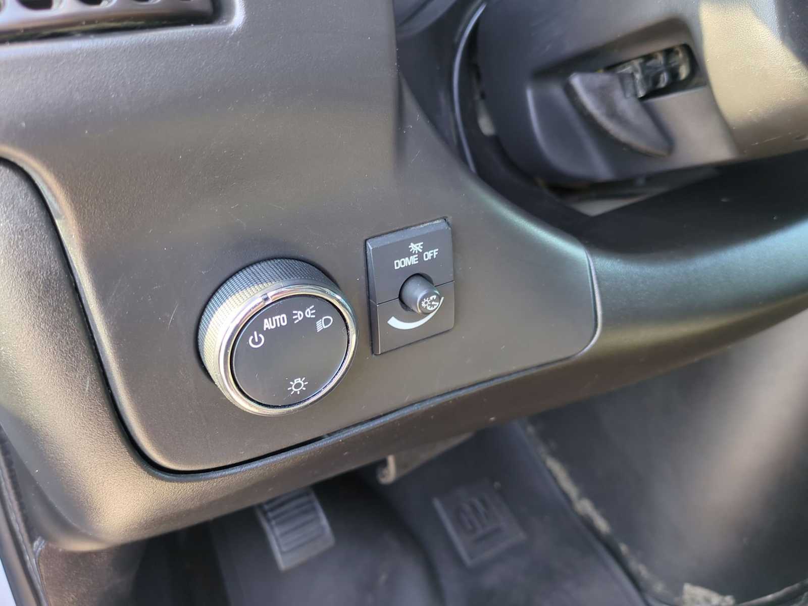 Thumbnail: 2020 Chevrolet Express - 32