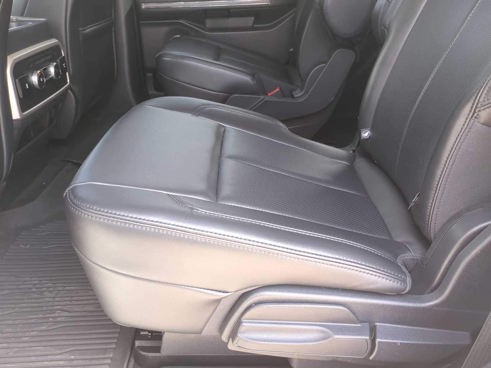 Thumbnail: 2024 Ford Expedition - 25