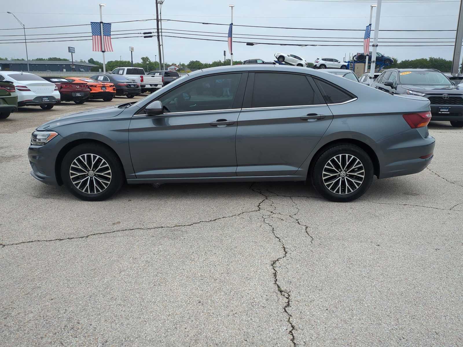 Thumbnail: 2019 Volkswagen Jetta - 5