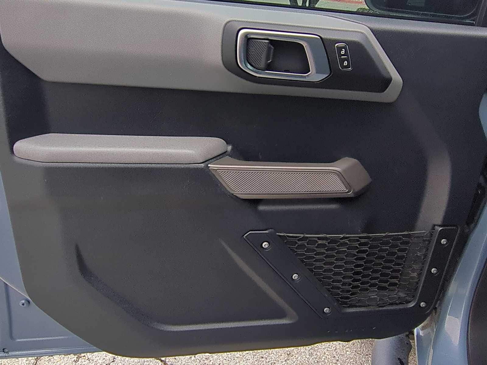 Thumbnail: 2023 Ford Bronco - 21