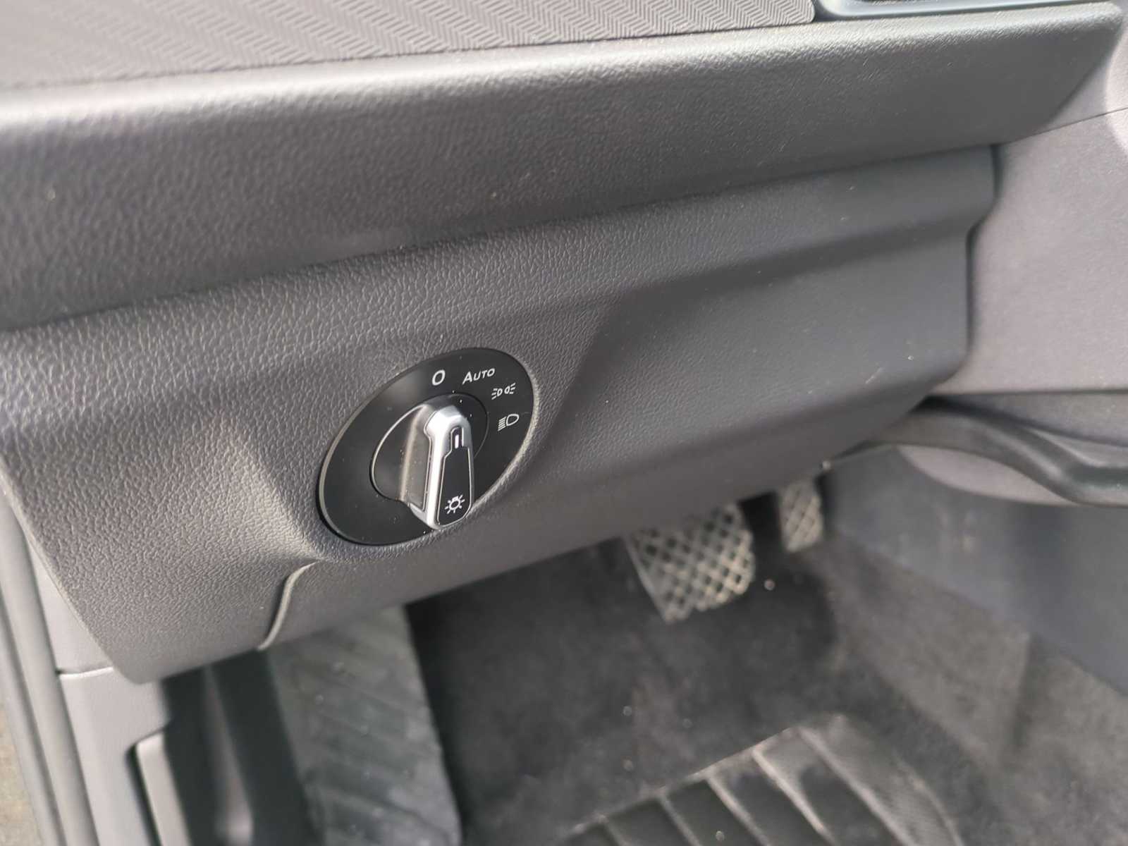 Thumbnail: 2024 Volkswagen Jetta - 32