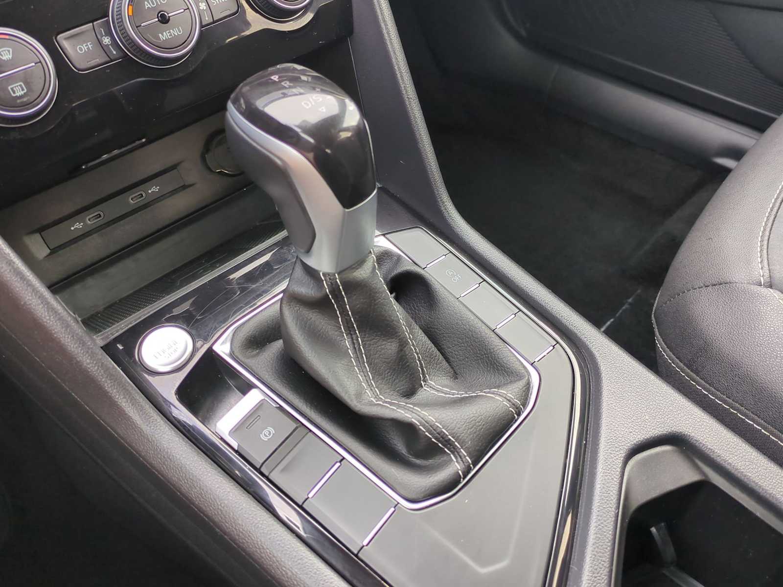 Thumbnail: 2024 Volkswagen Taos - 15