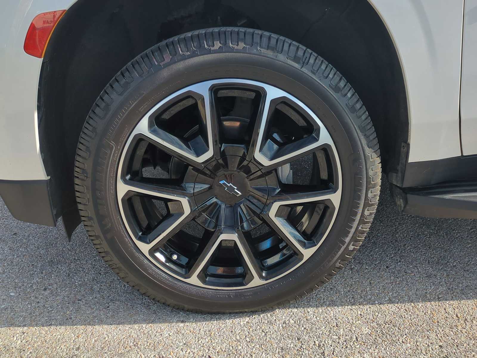 Thumbnail: 2021 Chevrolet Tahoe - 34