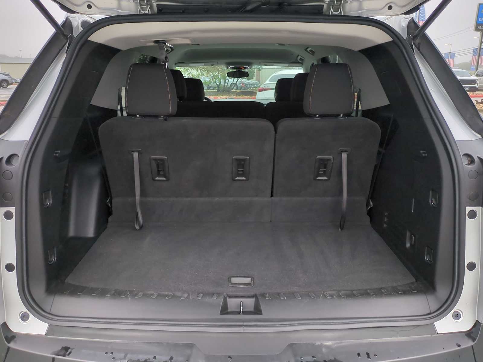 Thumbnail: 2021 Chevrolet Traverse - 26