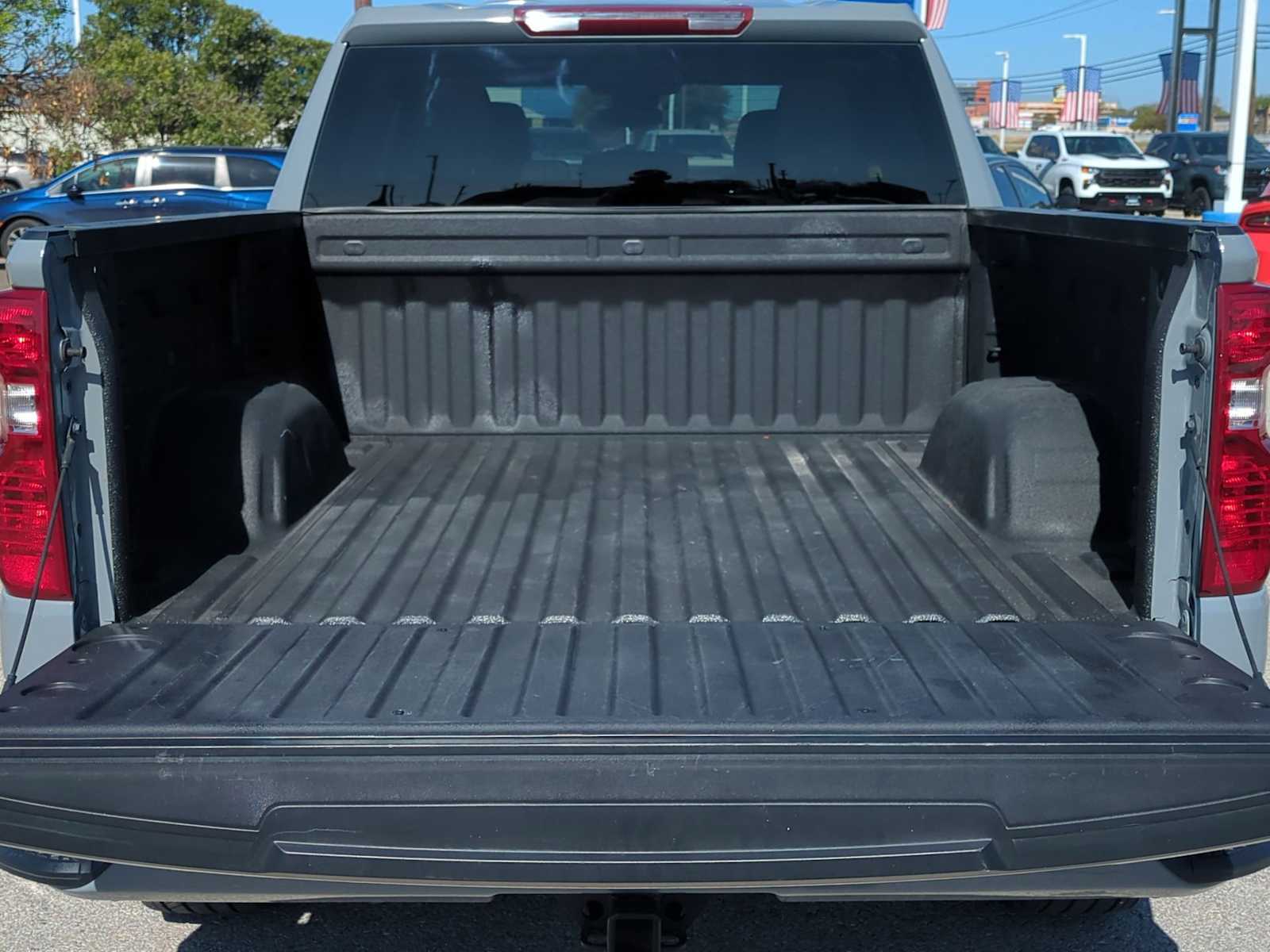 Thumbnail: 2025 Chevrolet Silverado 1500 - 25