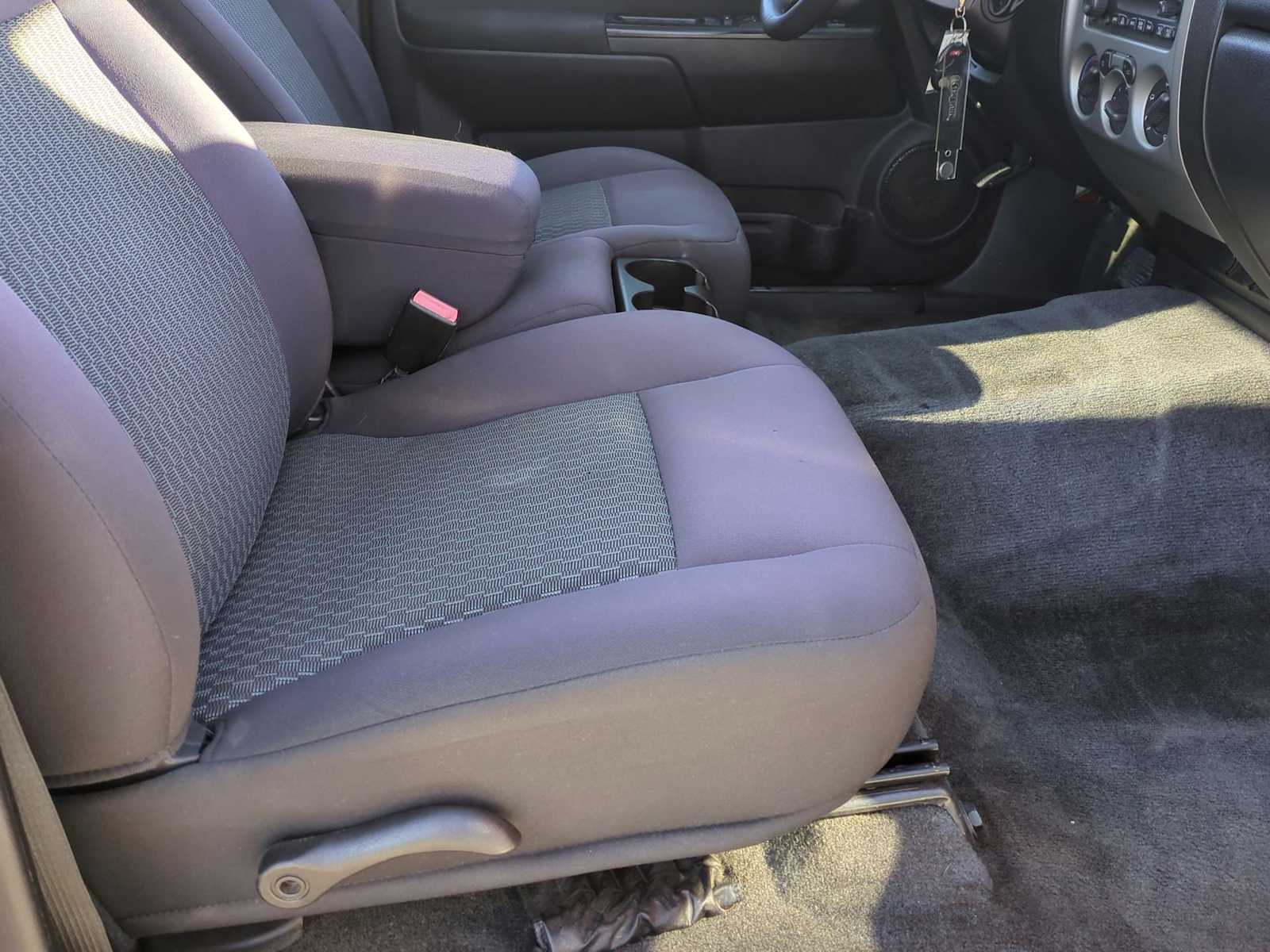 Thumbnail: 2012 Chevrolet Colorado - 24