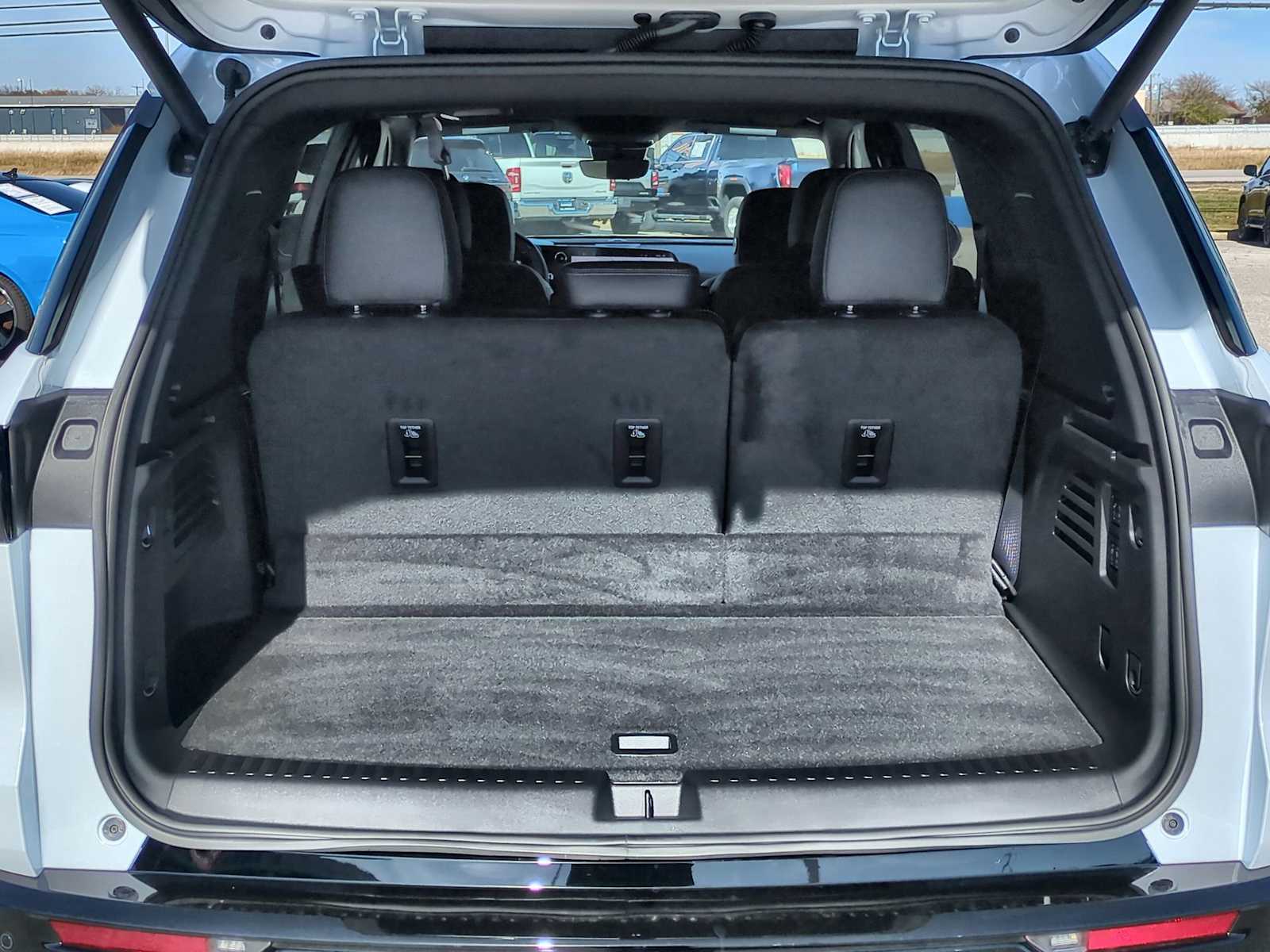 Thumbnail: 2026 Chevrolet Traverse - 27