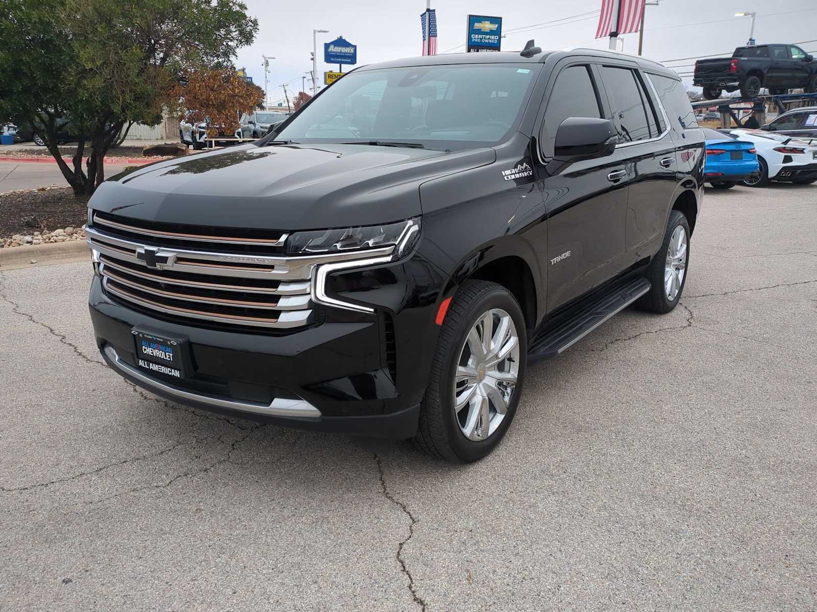 Thumbnail: 2022 Chevrolet Tahoe - 4