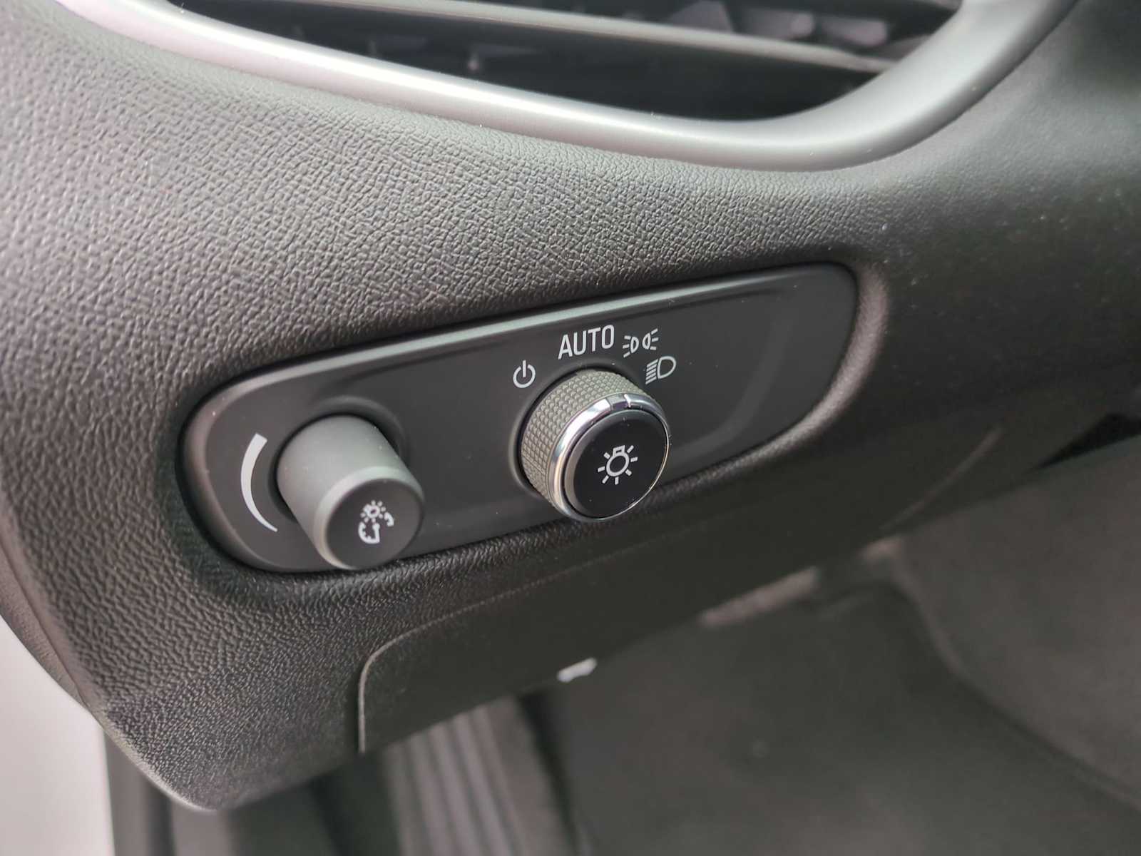 Thumbnail: 2024 Chevrolet Malibu - 36