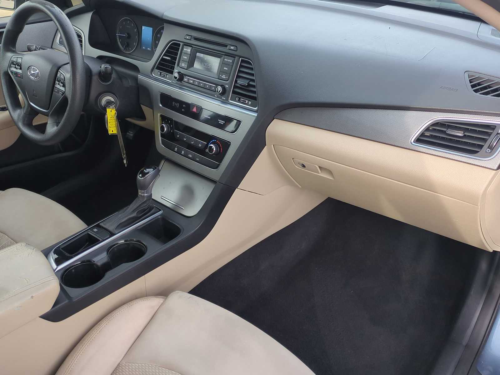 Thumbnail: 2016 Hyundai Sonata - 25