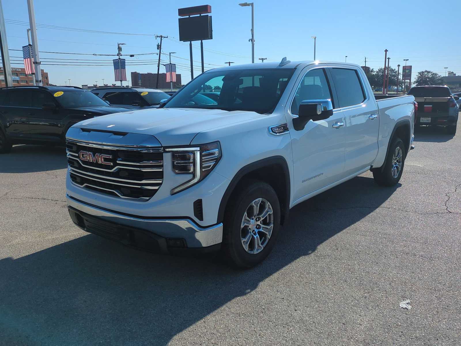2024 Gmc Sierra 1500 SLT photo 4