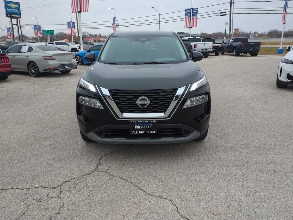 Used 2023 Nissan Rogue SV