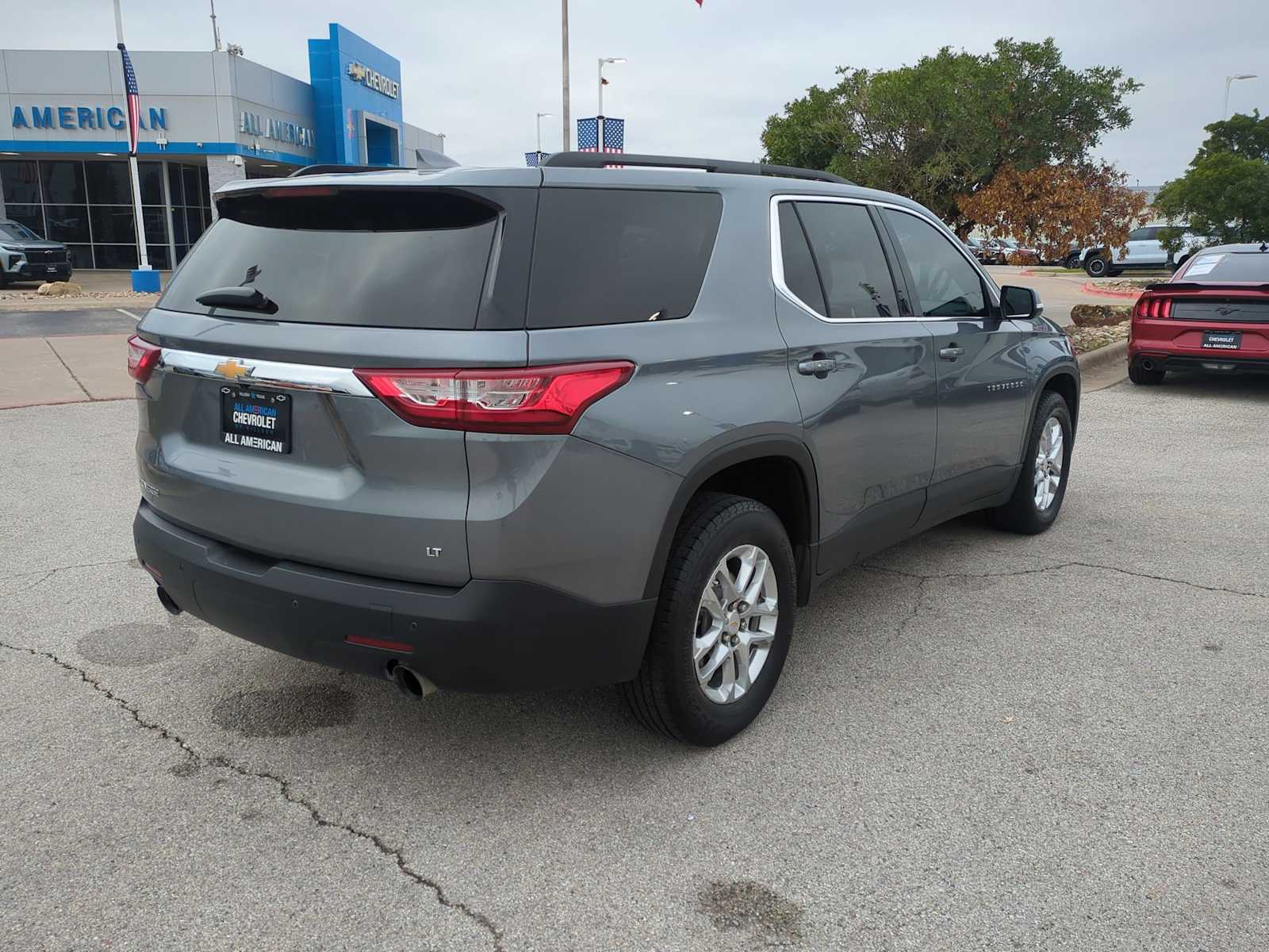 Thumbnail: 2021 Chevrolet Traverse - 8