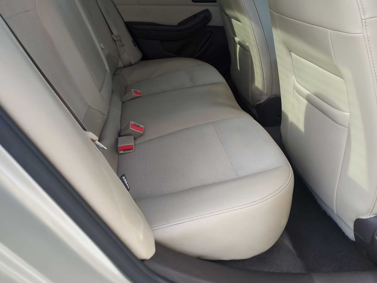 Thumbnail: 2015 Chevrolet Malibu - 24