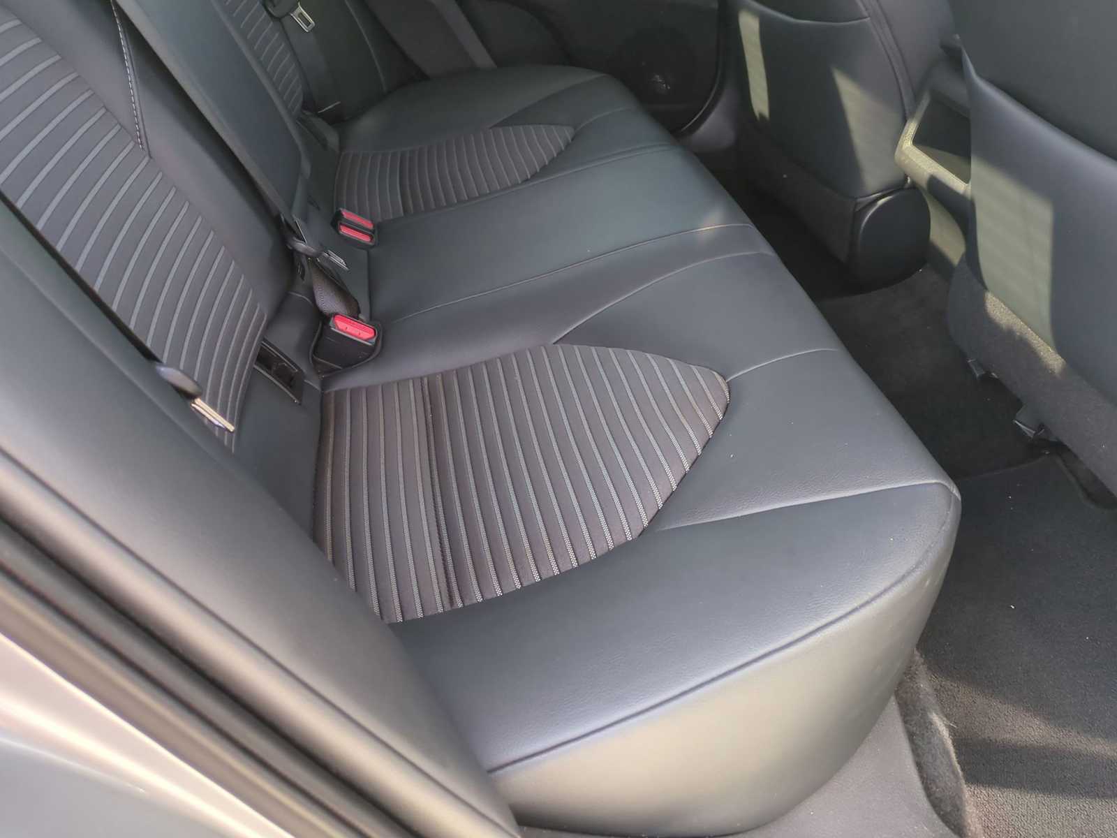 Thumbnail: 2019 Toyota Camry - 24