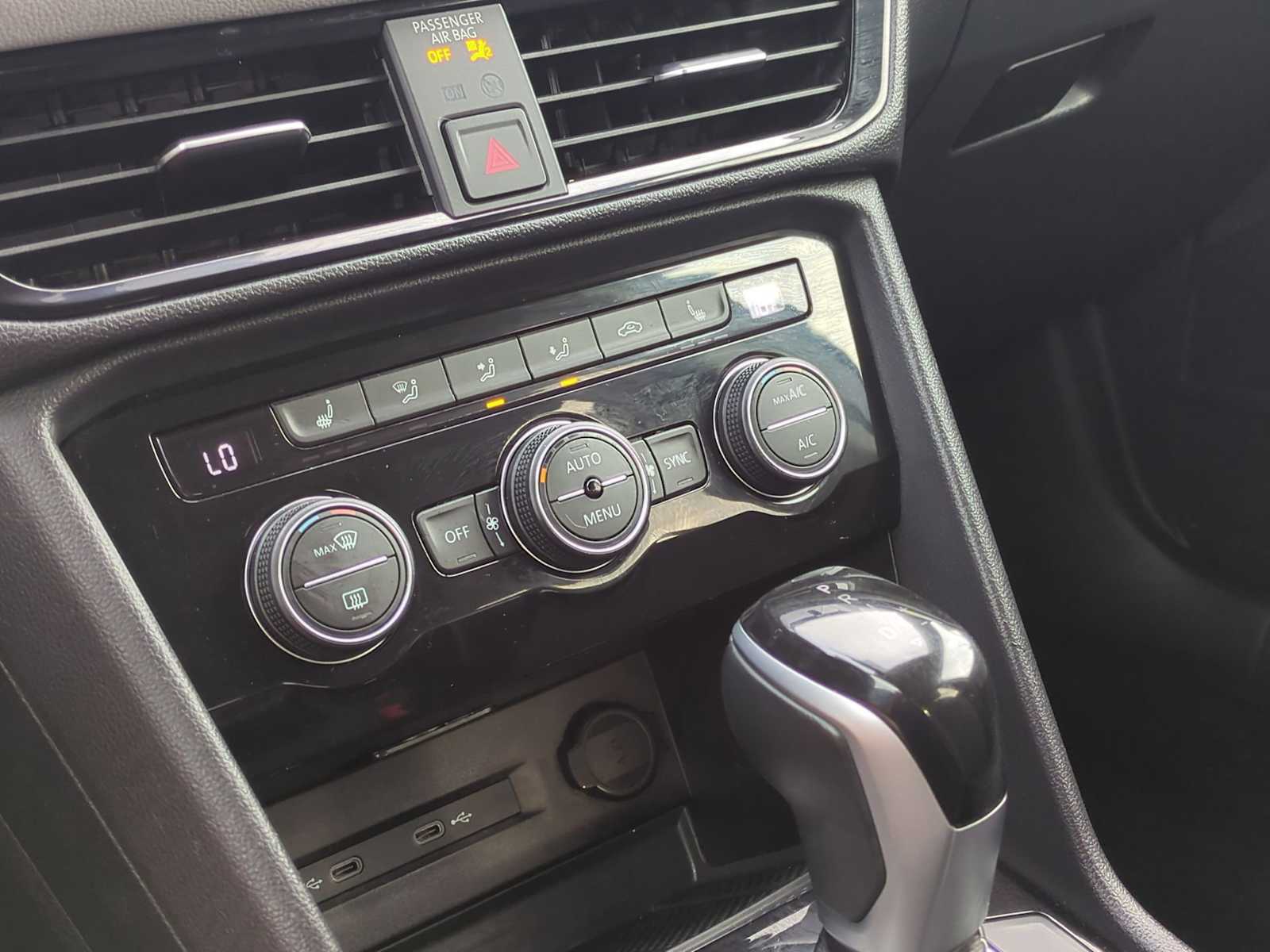 Thumbnail: 2024 Volkswagen Taos - 17