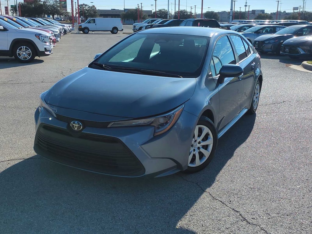 Used 2024 Toyota Corolla LE