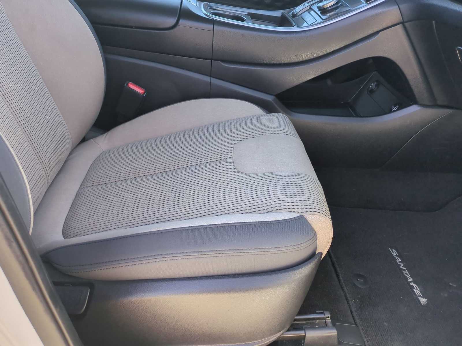 Thumbnail: 2022 Hyundai Santa Fe - 27