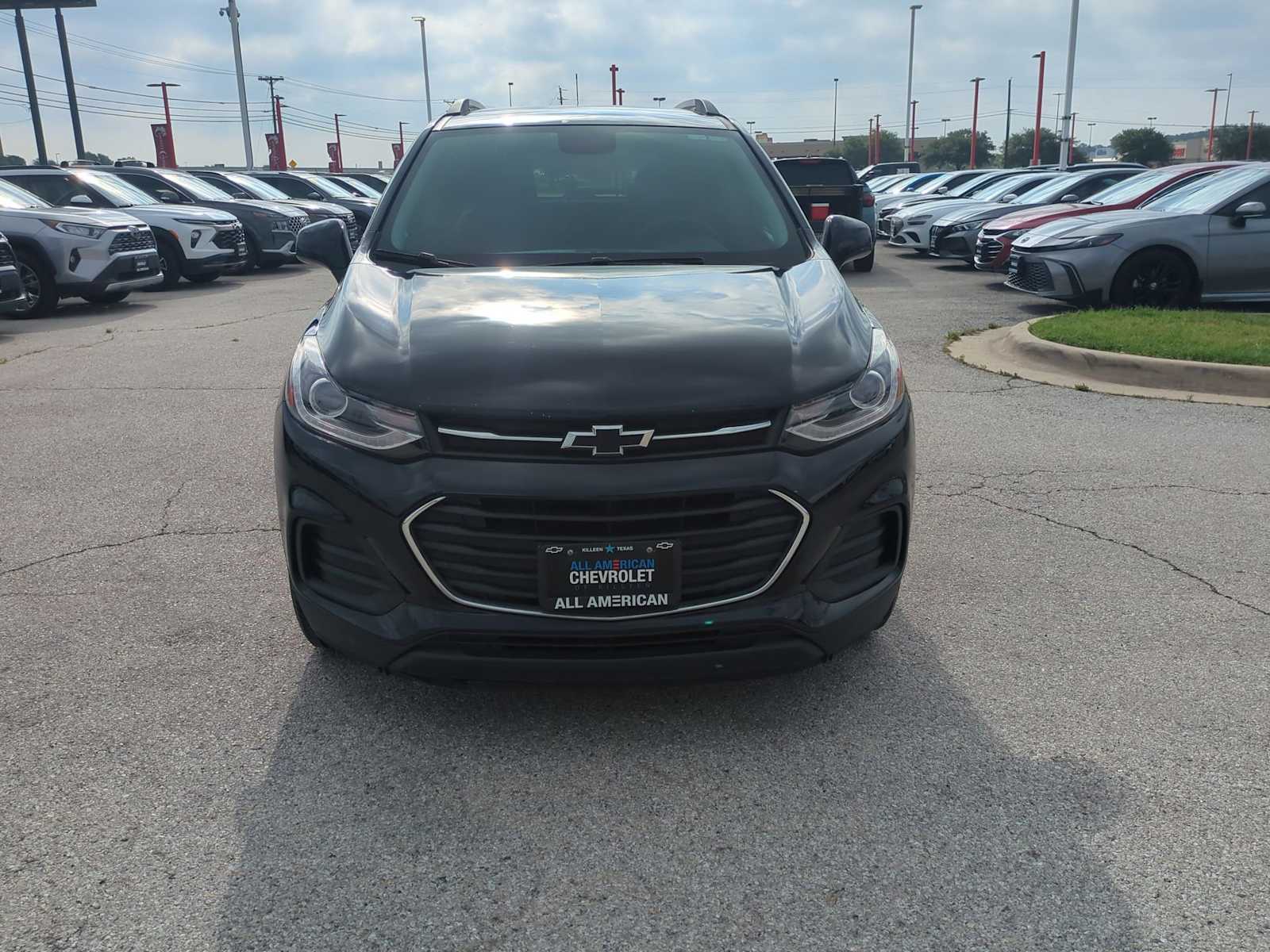 Thumbnail: 2021 Chevrolet Trax - 3