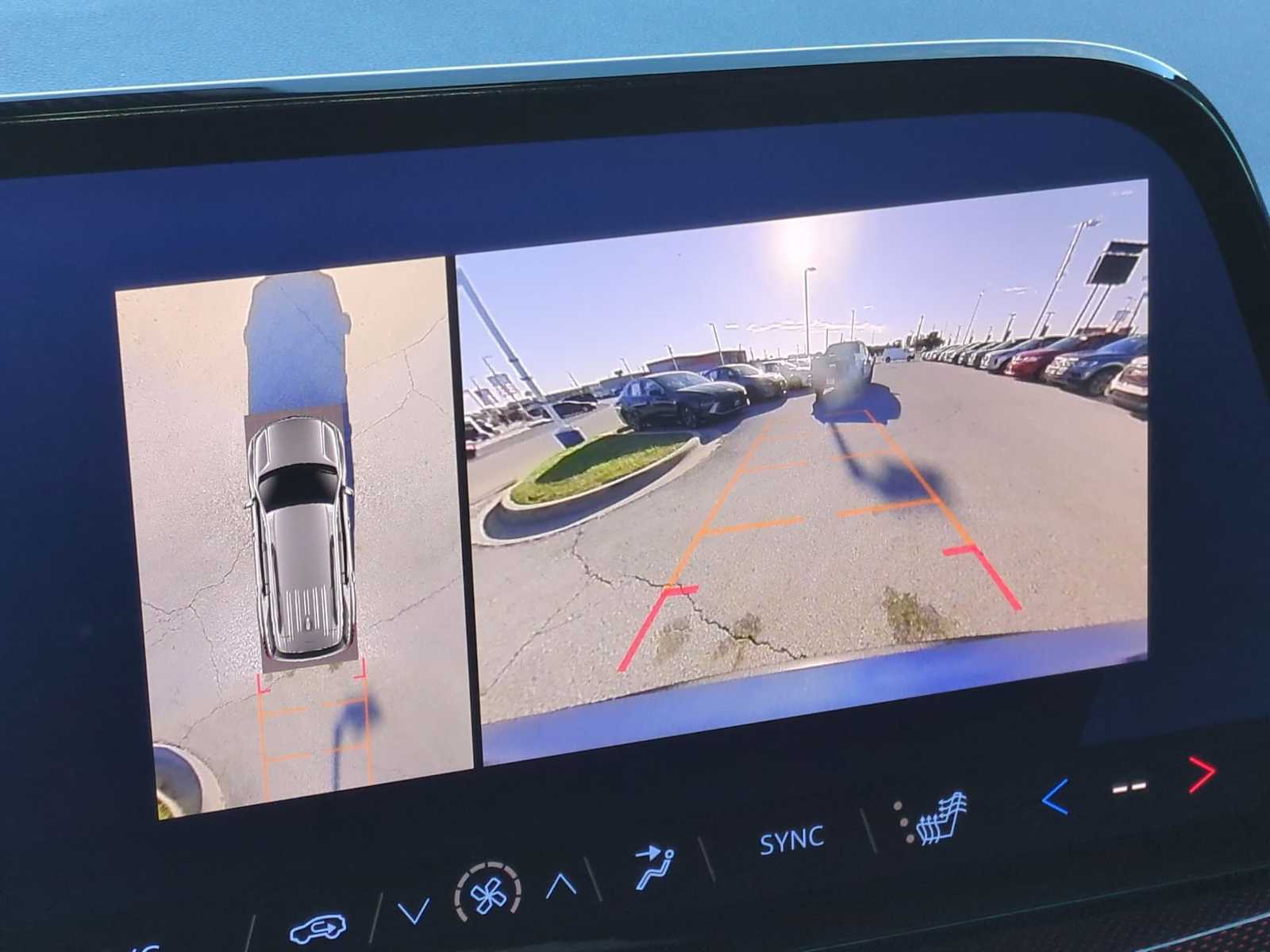 Thumbnail: 2024 Chevrolet Traverse - 15