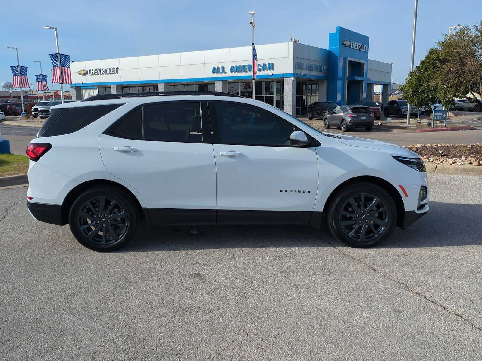 Thumbnail: 2024 Chevrolet Equinox - 9