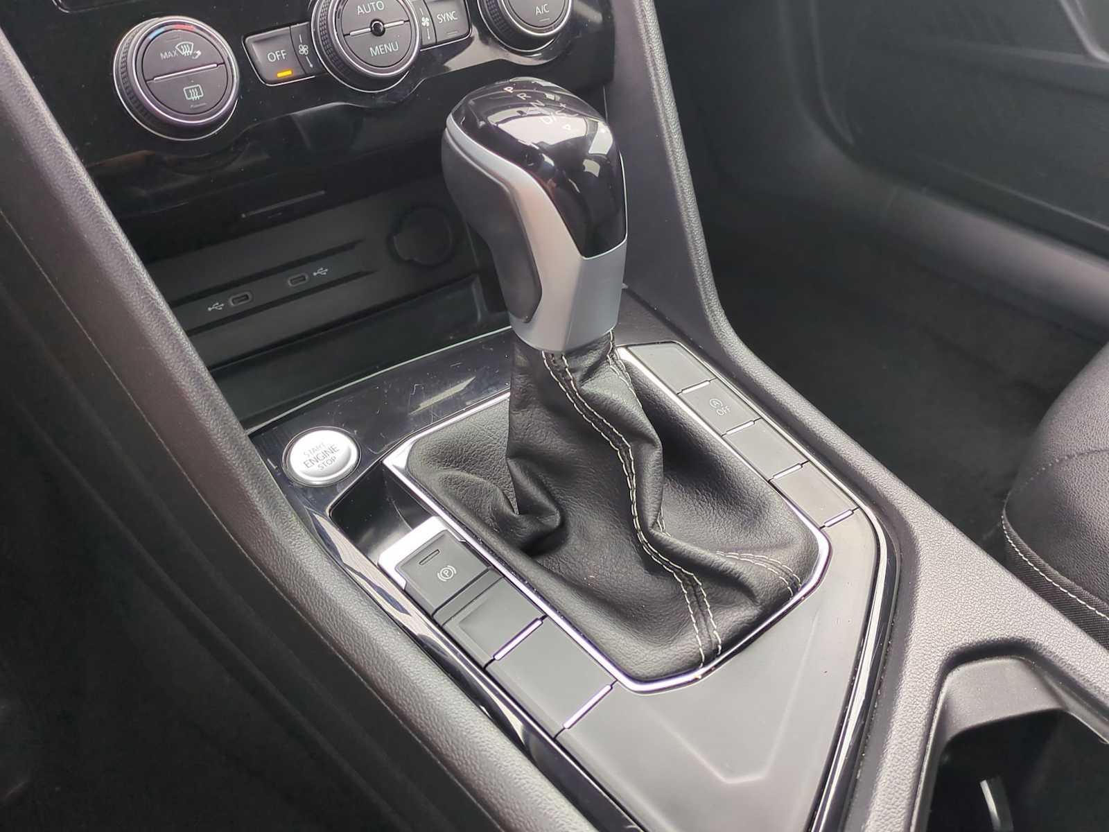 Thumbnail: 2024 Volkswagen Taos - 15