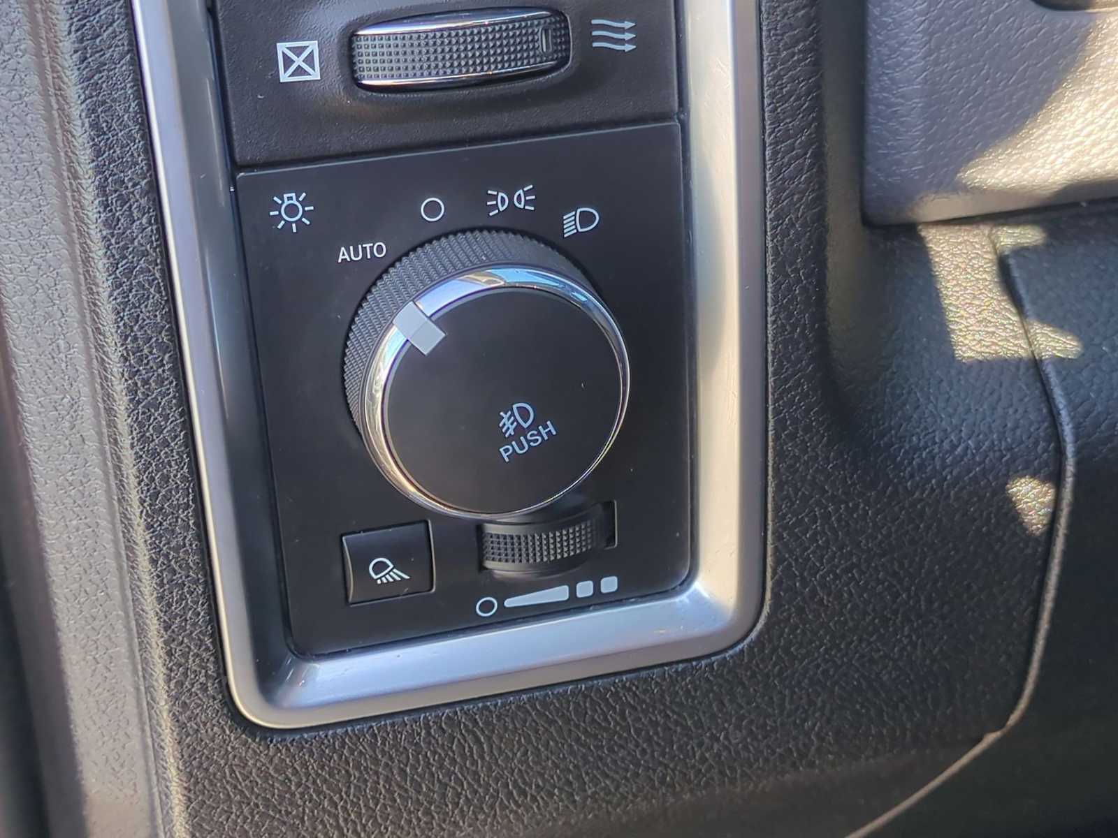 Thumbnail: 2018 RAM 1500 - 33