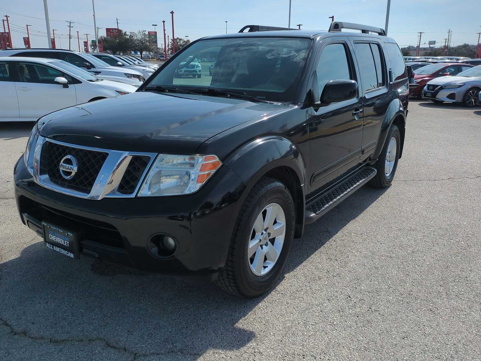 Thumbnail: 2012 Nissan Pathfinder - 4