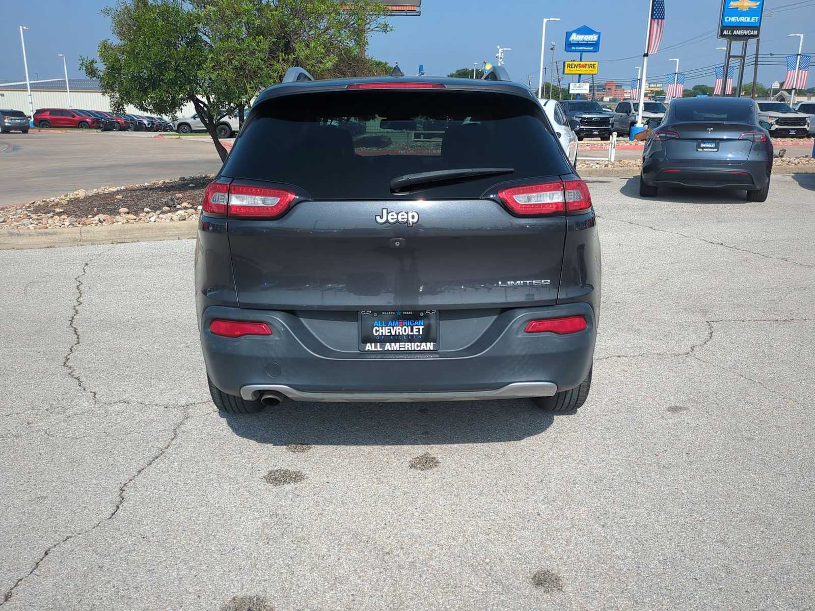 Thumbnail: 2016 Jeep Cherokee - 7