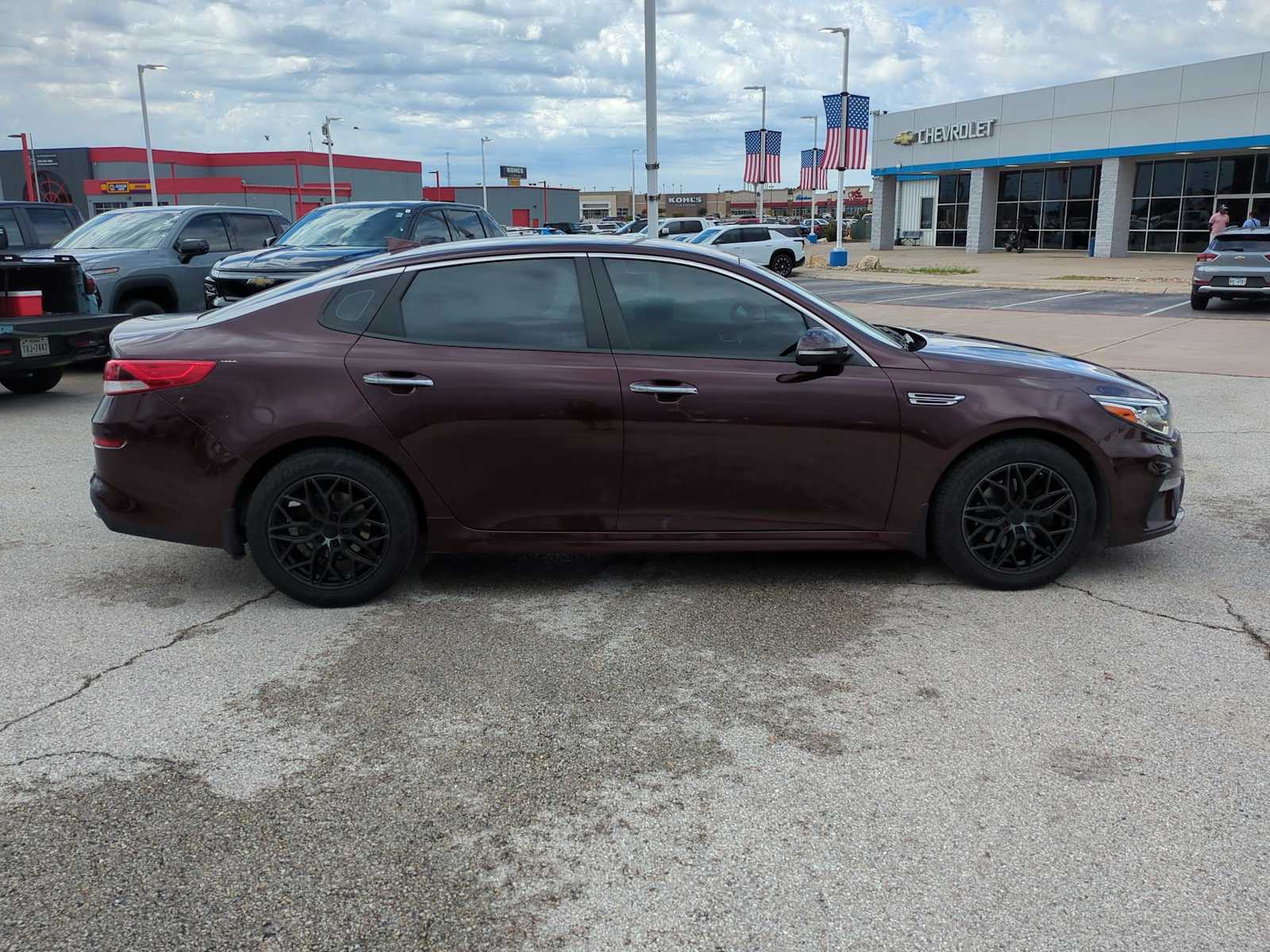 Thumbnail: 2019 Kia Optima - 9