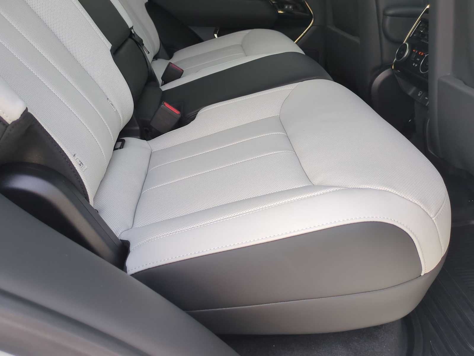 Thumbnail: 2025 Land Rover Range Rover Sport - 27