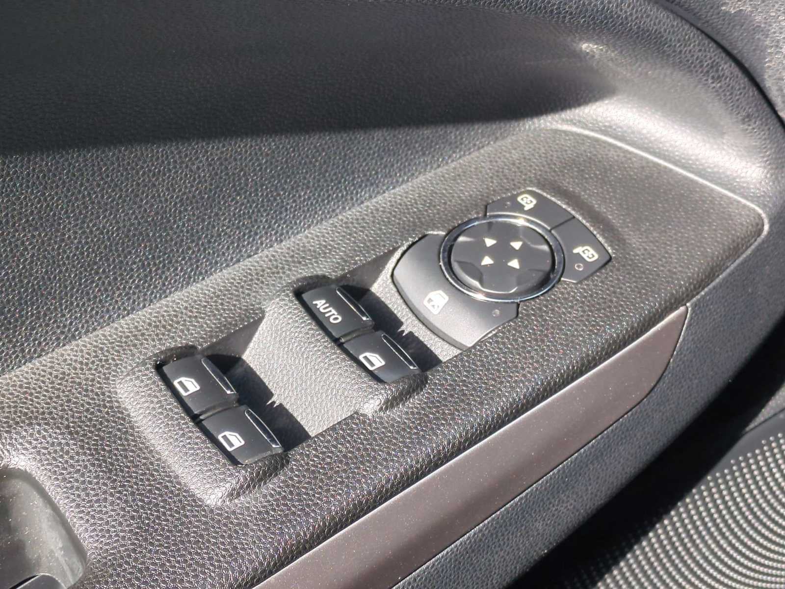 Thumbnail: 2021 Ford EcoSport - 24