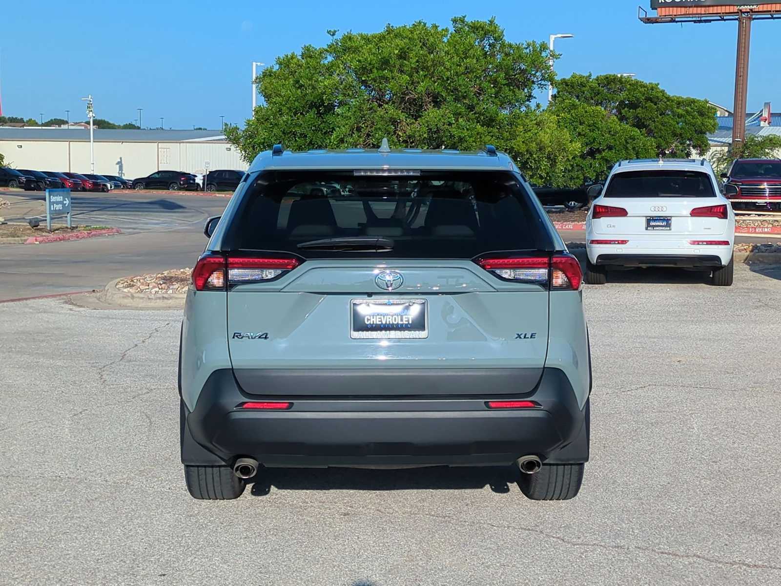 Thumbnail: 2022 Toyota RAV4 - 7