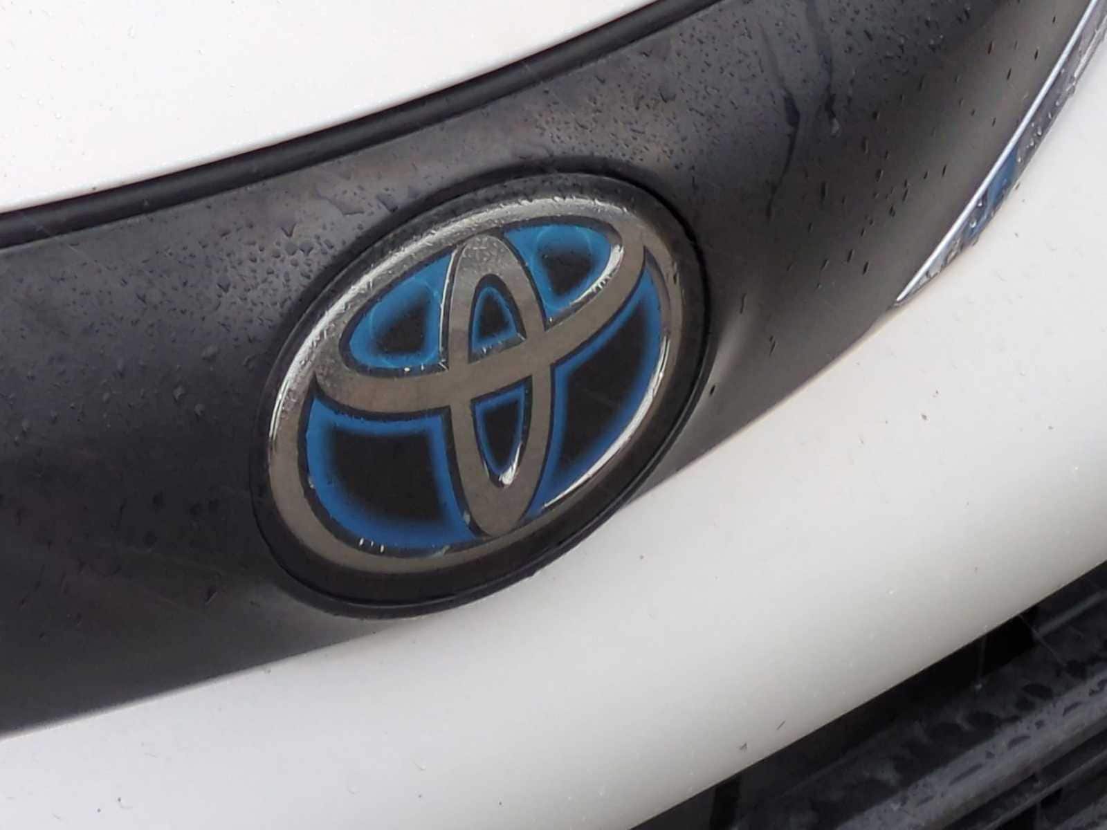 Thumbnail: 2021 Toyota Sienna - 30