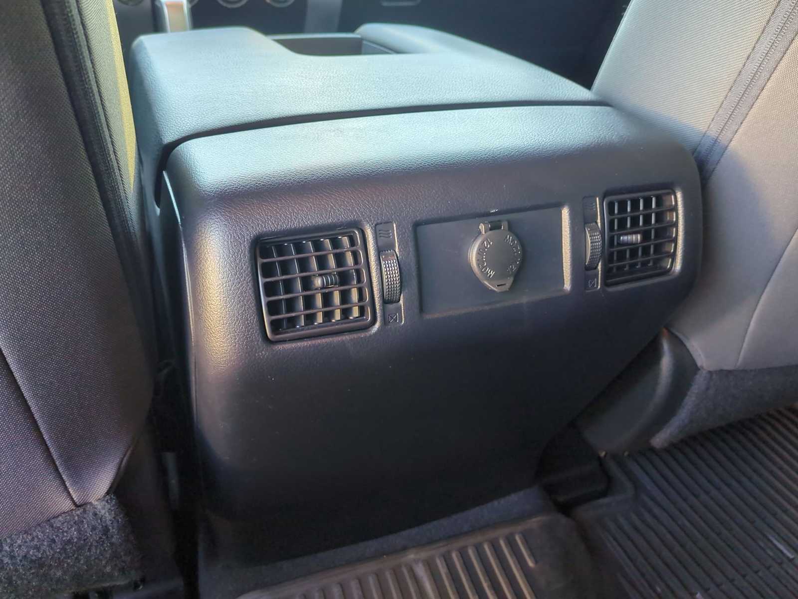 Thumbnail: 2019 Toyota Tundra - 19