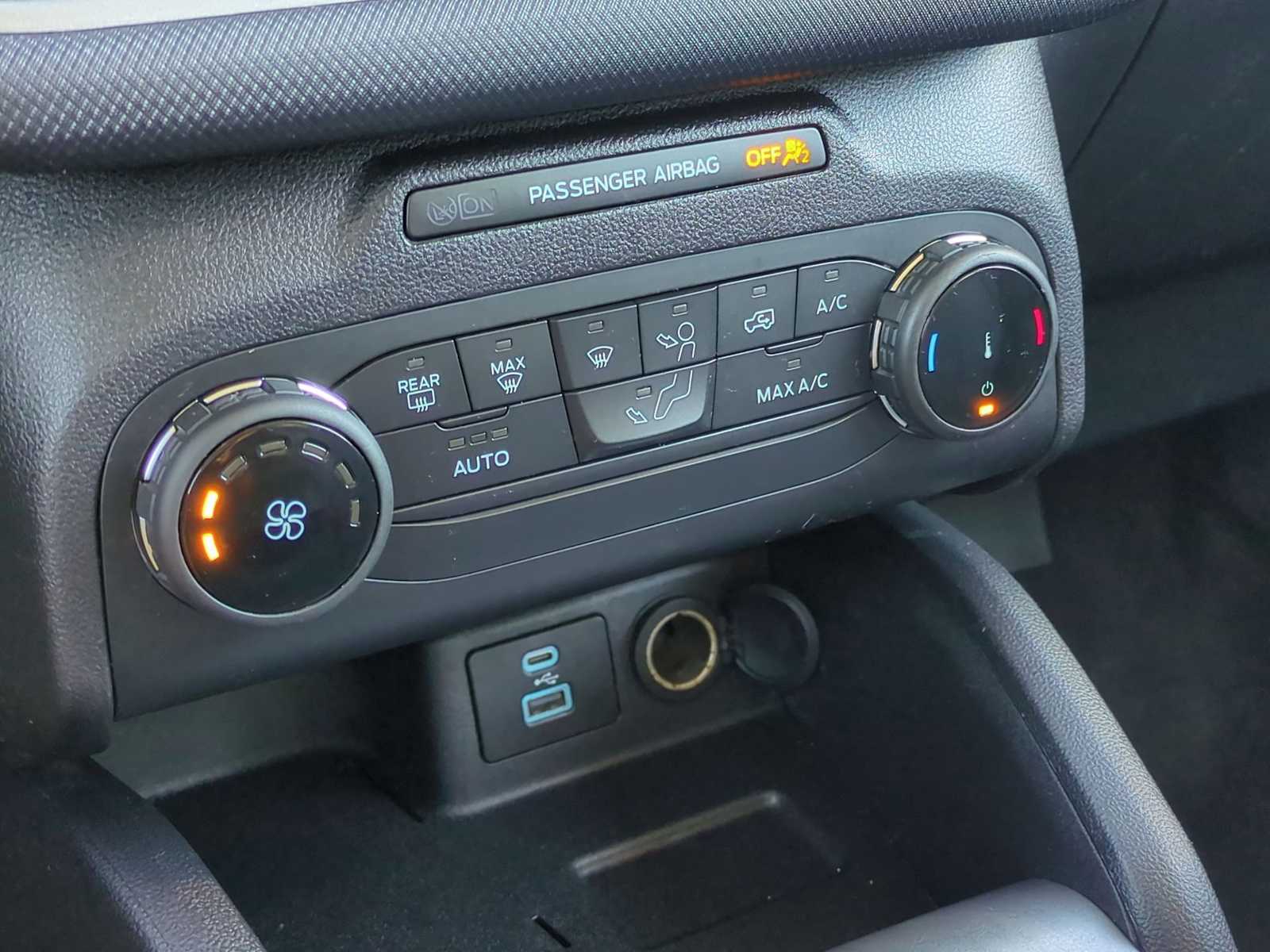 Thumbnail: 2022 Ford Bronco Sport - 17