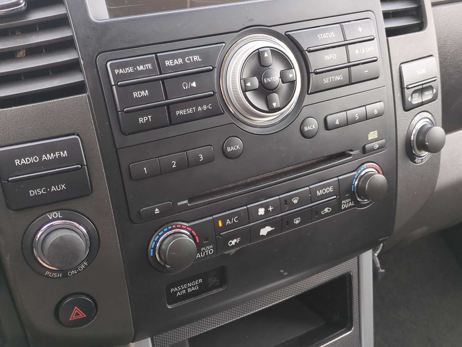 Thumbnail: 2012 Nissan Pathfinder - 16