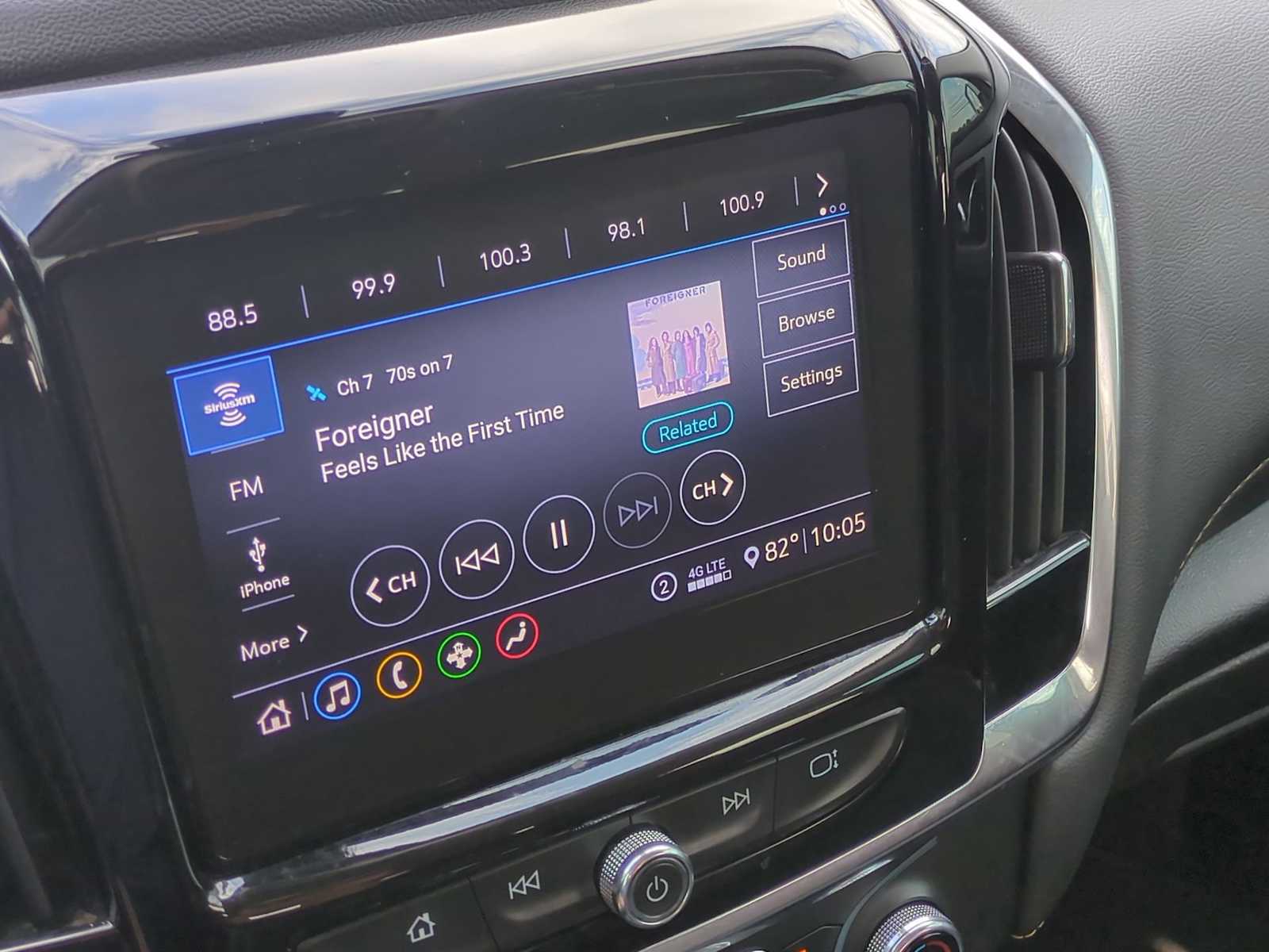 Thumbnail: 2021 Chevrolet Traverse - 13